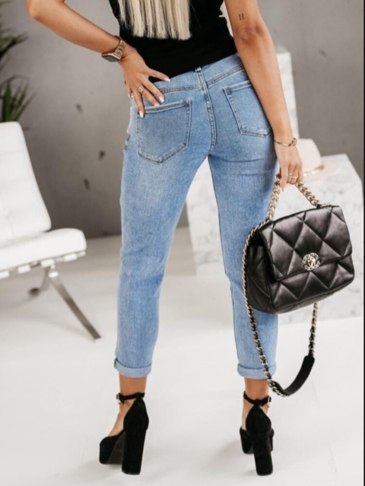 Klasyczne jeansy Mom Fit