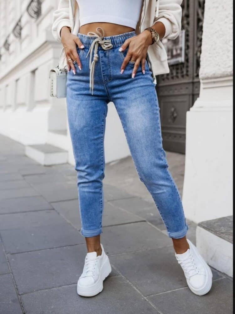 Mom Fit jeans on elastic blue