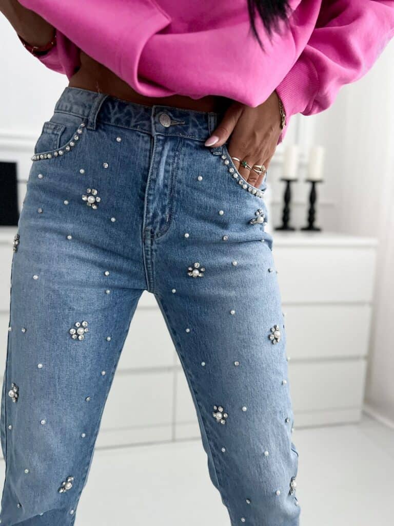 Jeansy Mom Fit zdobione M. Sara - obrazek 6