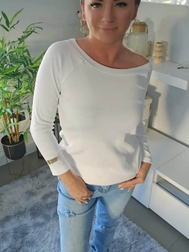 Bluzka szerszy dekolt rękaw 3/4