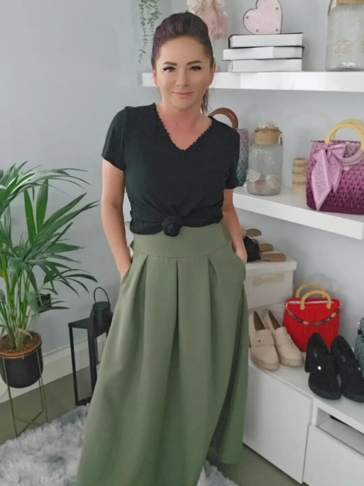 Maxi skirt with pockets