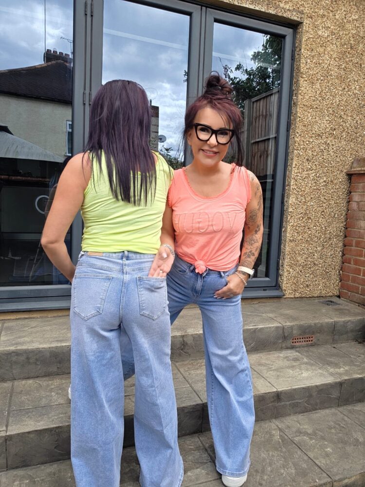 Model HIT jeans seamed